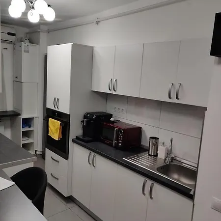 Apartment Mdm *